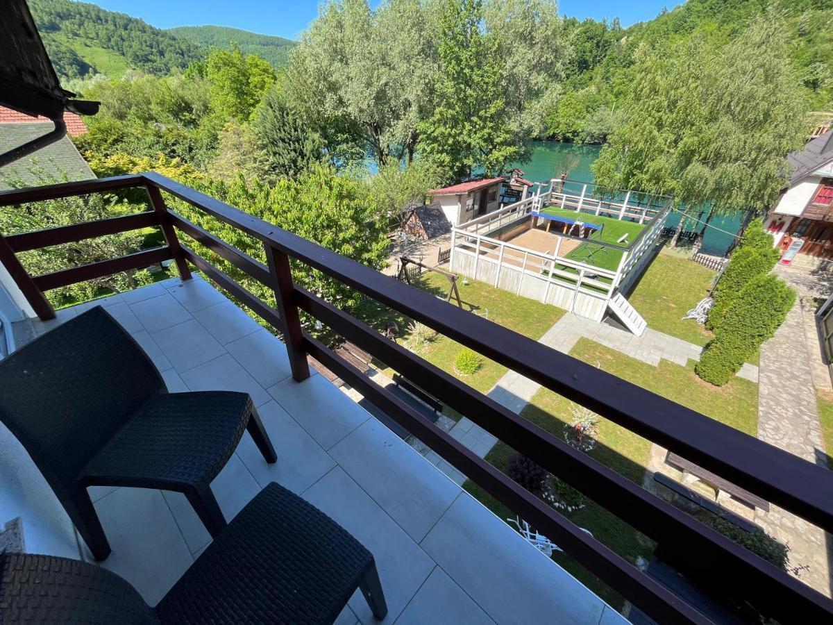 Rooms And Apartments Neron Bihac Lohovo Eksteriør bilde