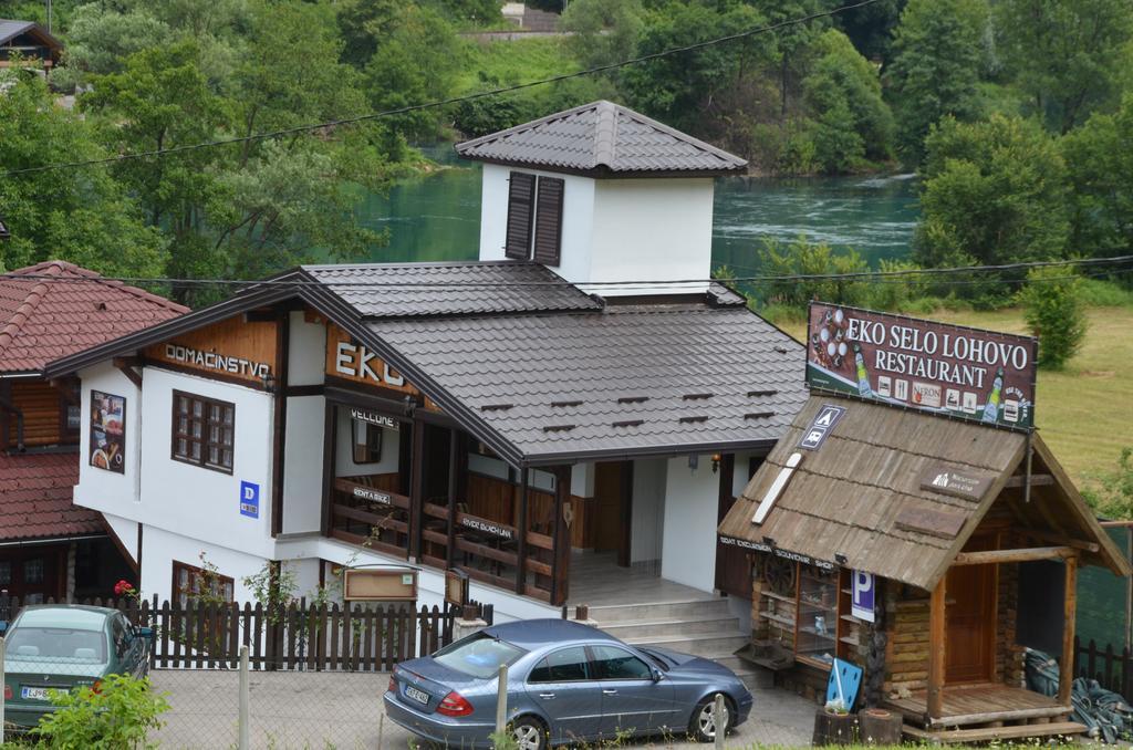 Rooms And Apartments Neron Bihac Lohovo Eksteriør bilde